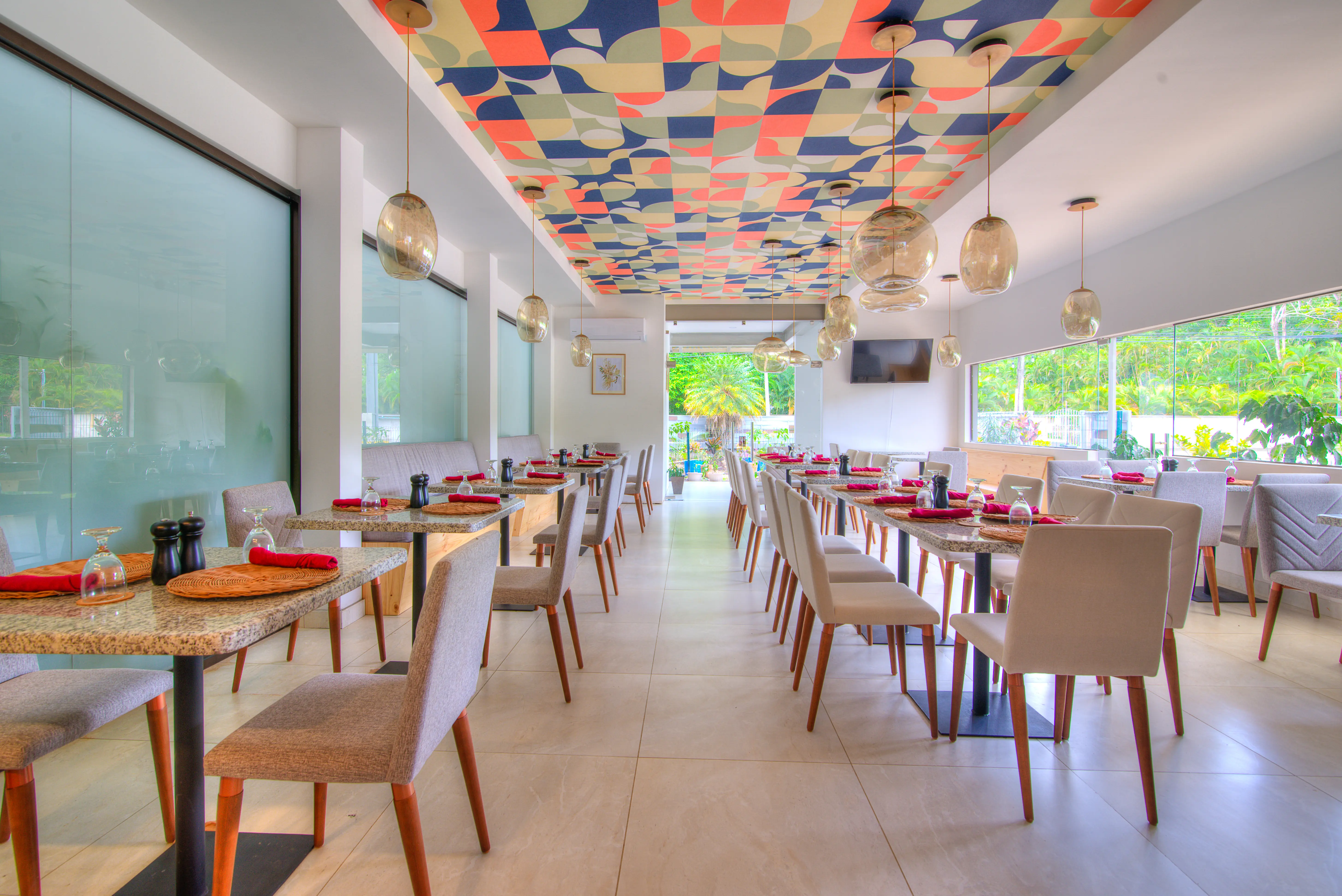 Restaurante Paradise Bay