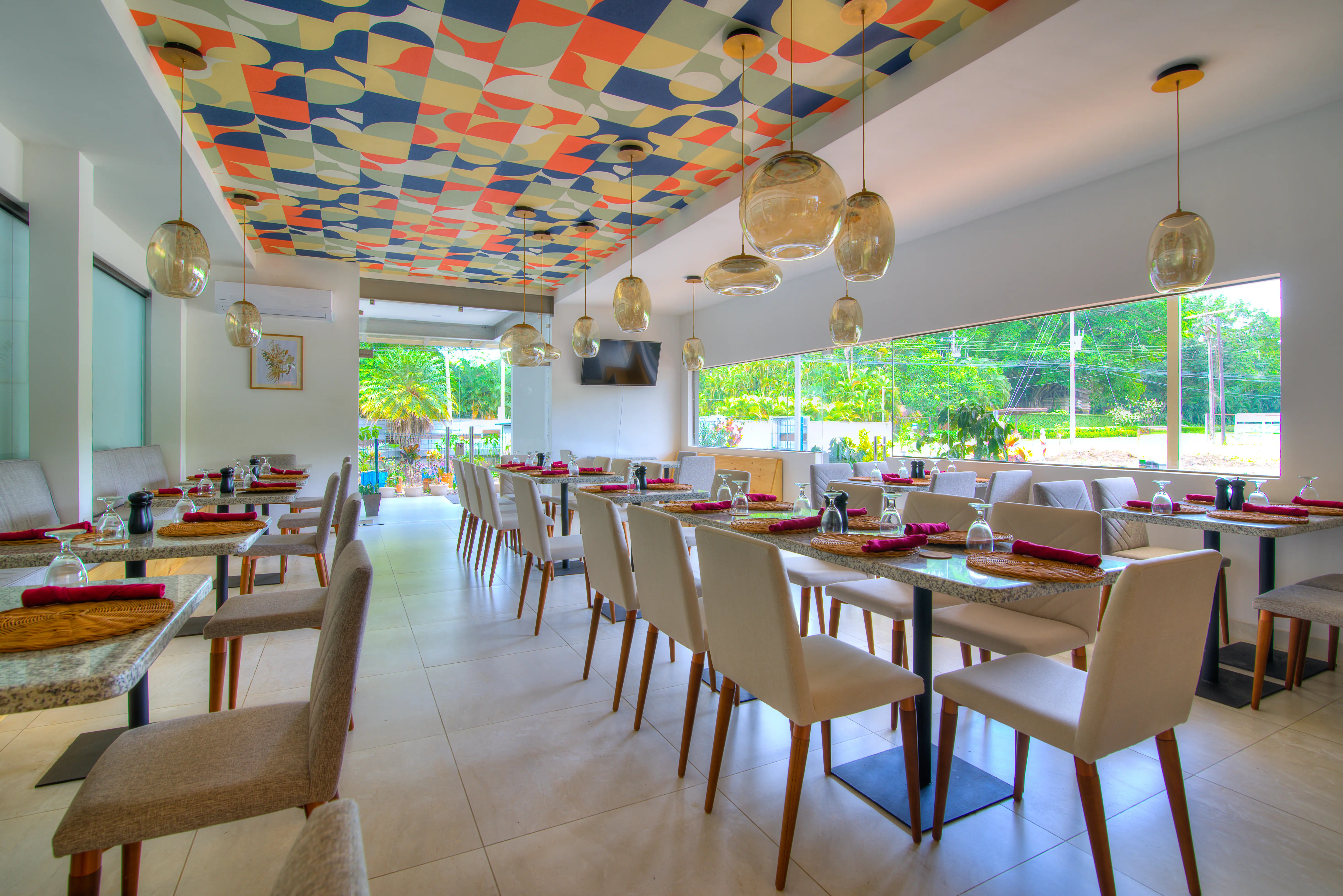 Restaurante Paradise Bay